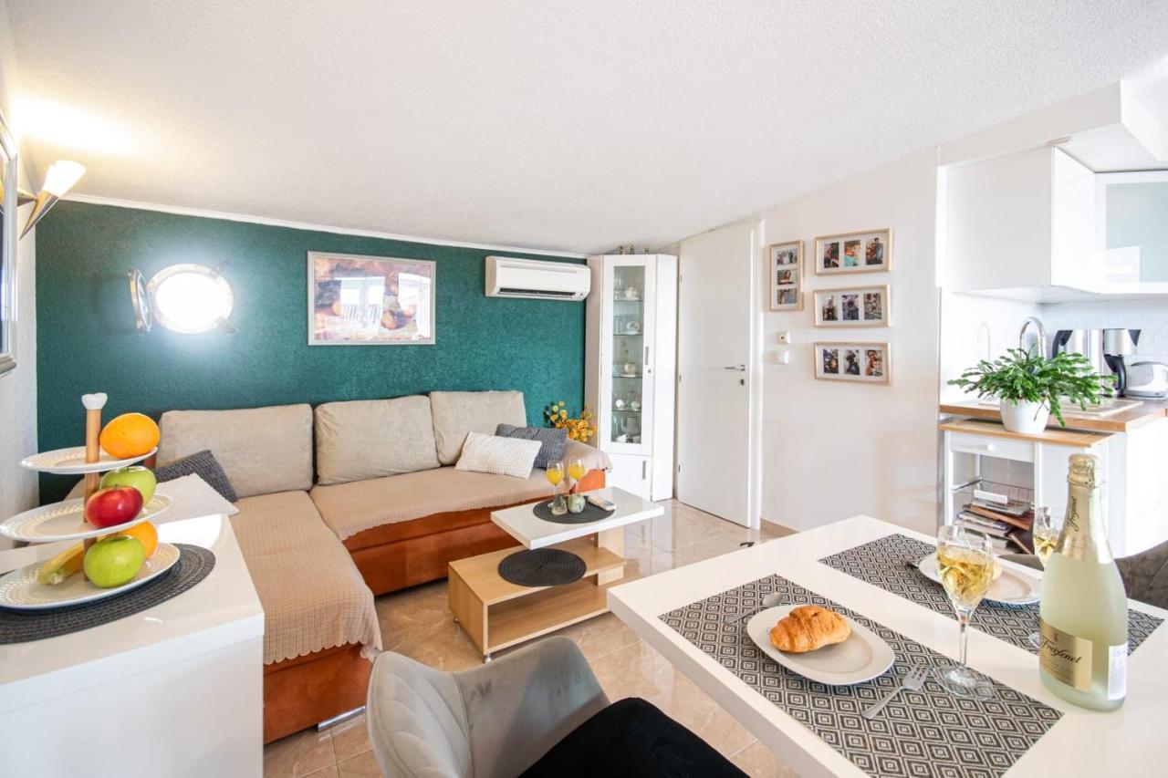 Holiday Home Nevera ماكارسكا المظهر الخارجي الصورة
