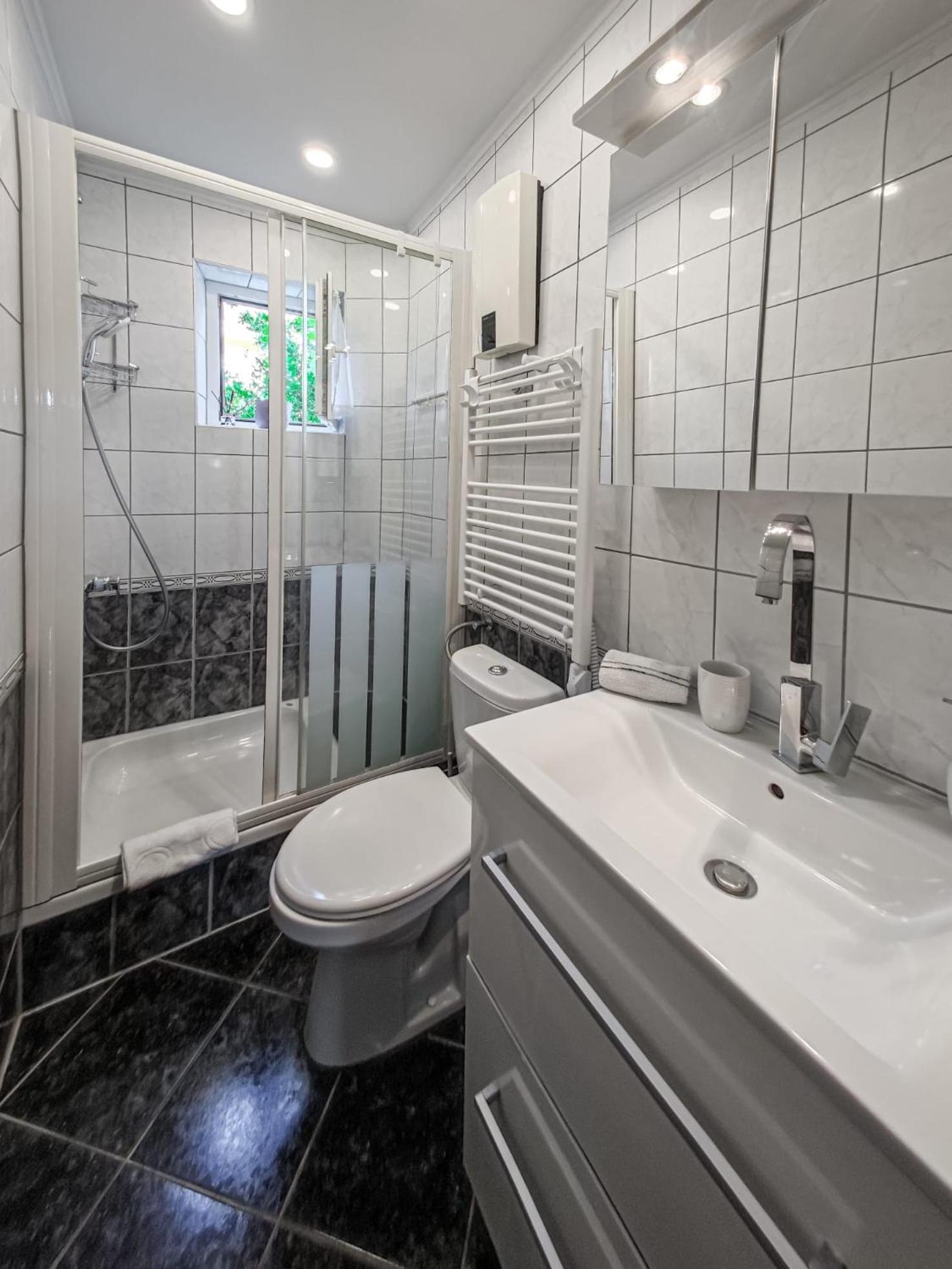 Holiday Home Nevera ماكارسكا المظهر الخارجي الصورة